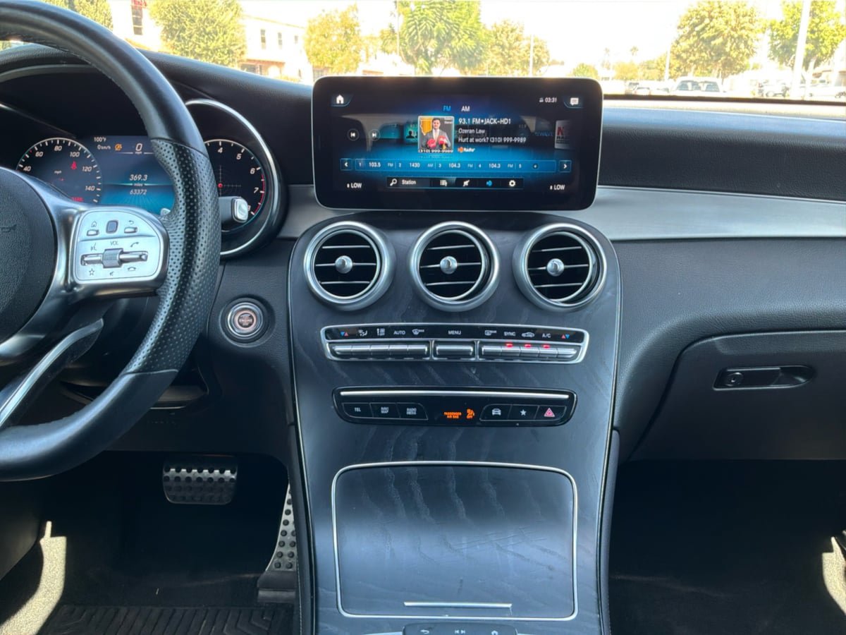 Used 2021 Mercedes-Benz GLC 300 w/ AMG Line image 15