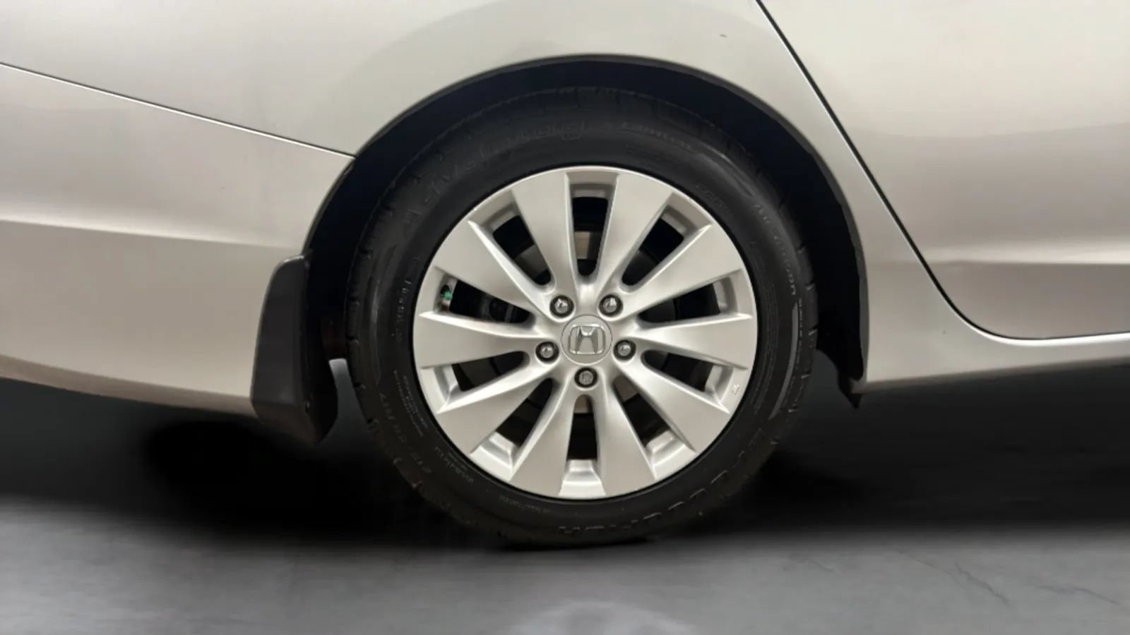 Used 2013 Honda Accord EX image 27