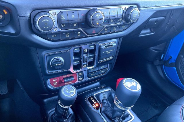 Used 2026 Jeep Wrangler Unlimited Rubicon AWD/4WD image 16