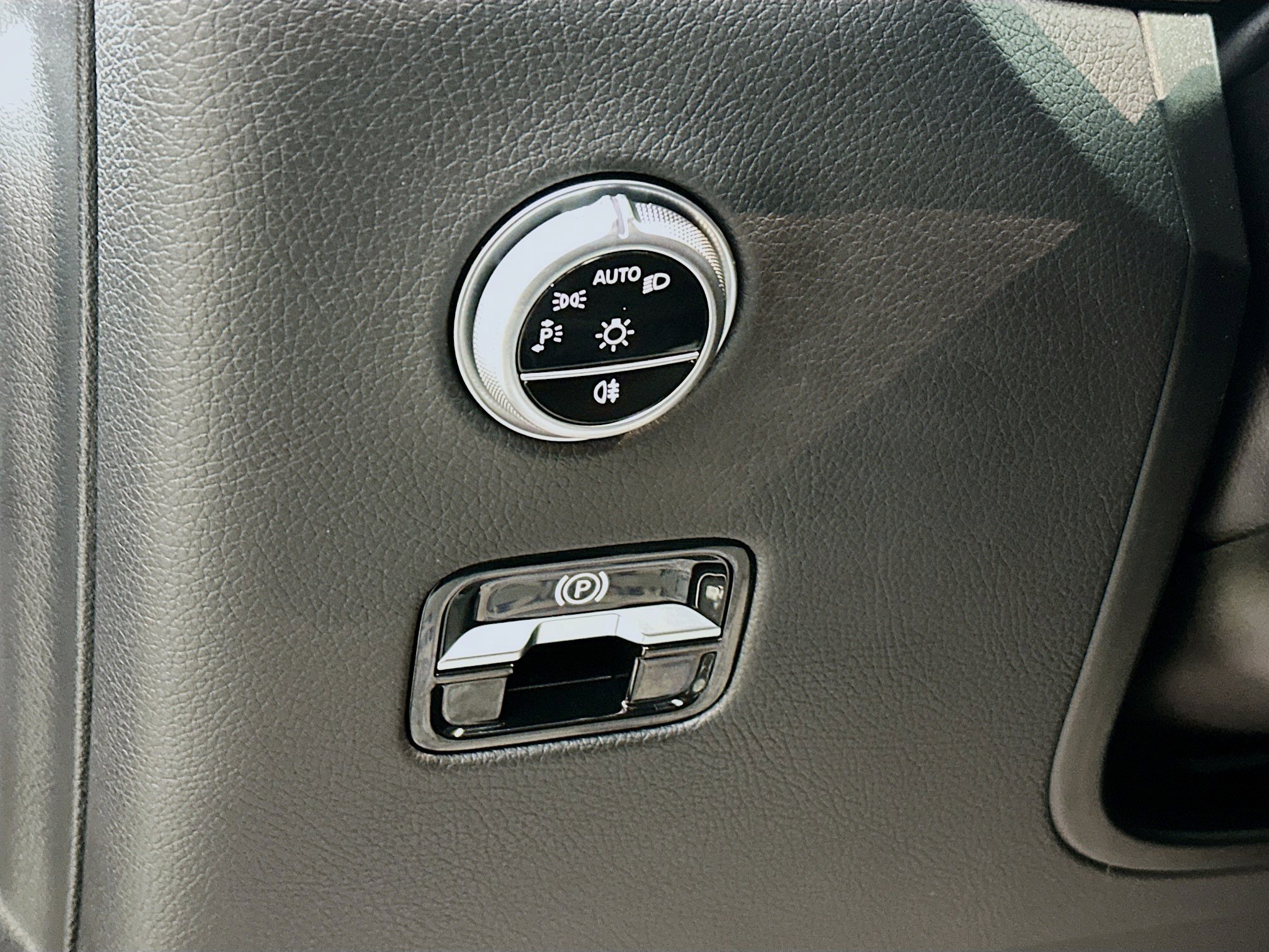 Certified 2025 Mercedes-Benz GLC 300 GLC 300 image 10