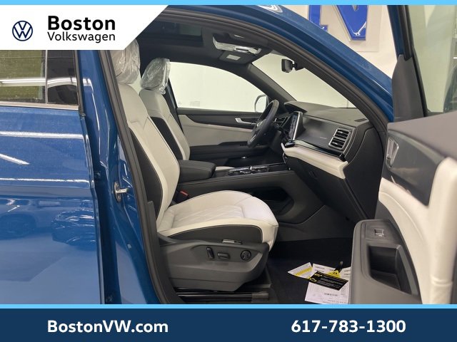 New 2025 Volkswagen Atlas Cross Sport SEL Premium R-Line image 28
