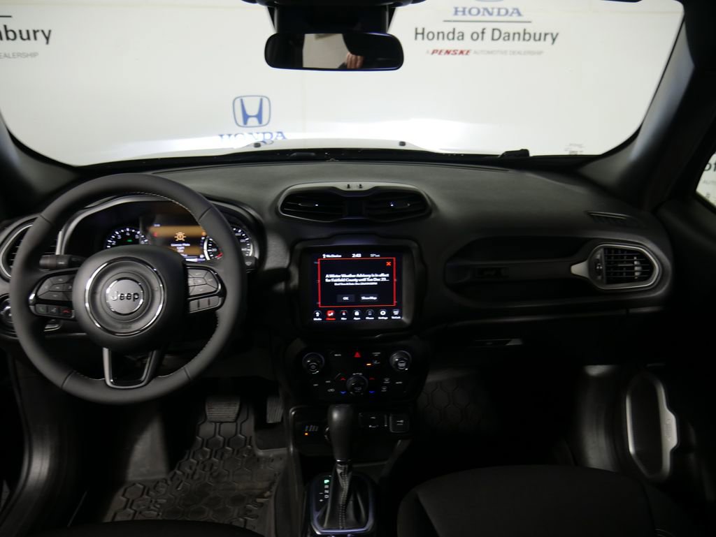 Used 2021 Jeep Renegade Latitude image 11
