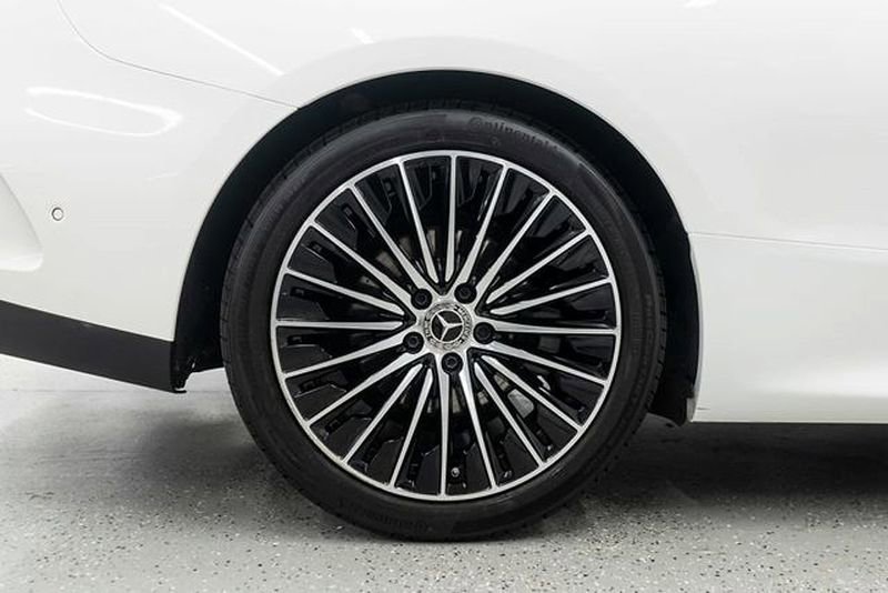 Used 2025 Mercedes-Benz CLE 300 4MATIC Coupe image 34