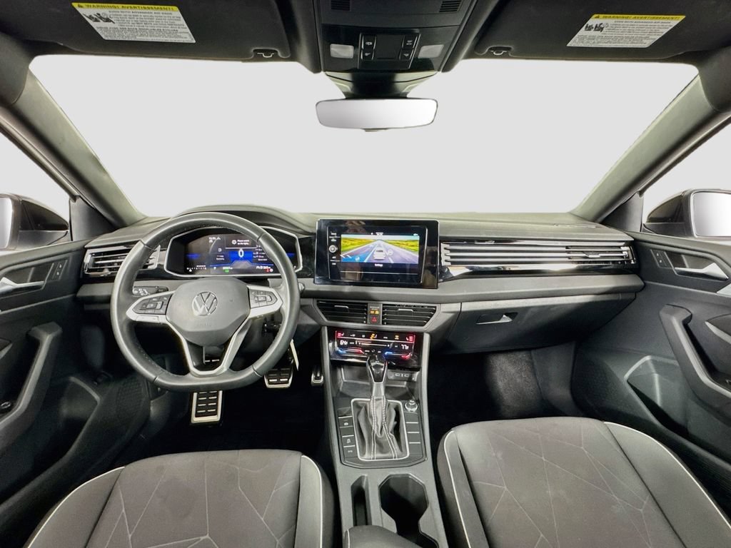 Used 2025 Volkswagen Jetta Sport FWD image 15