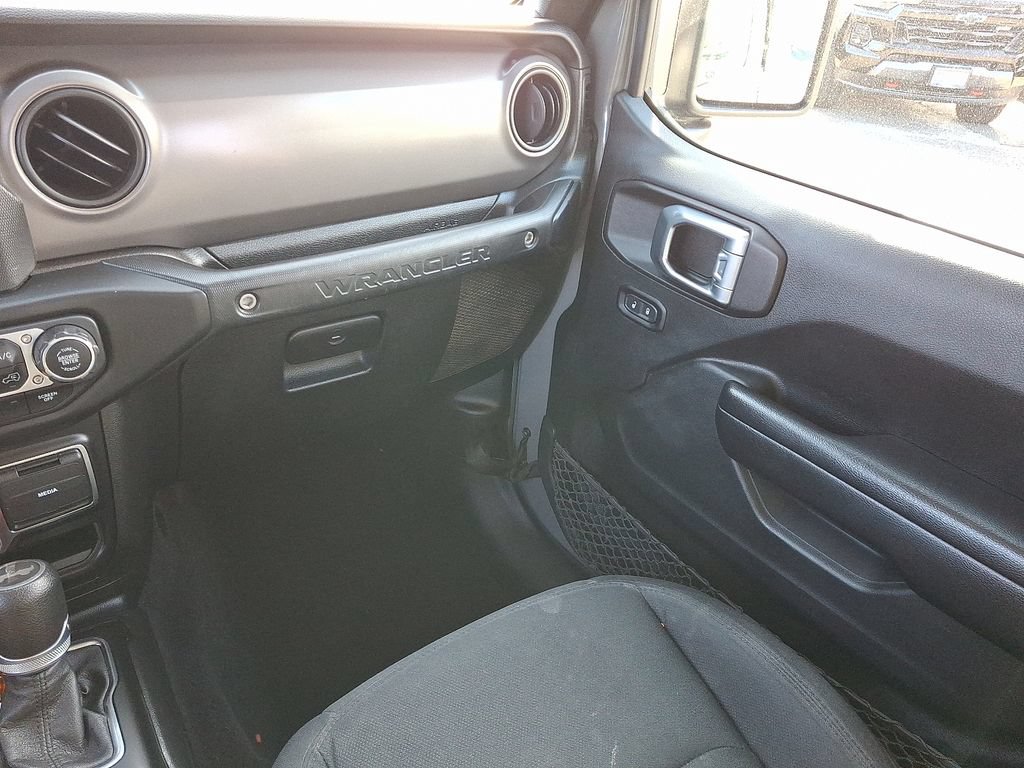Used 2021 Jeep Wrangler Unlimited Sport AWD/4WD image 17