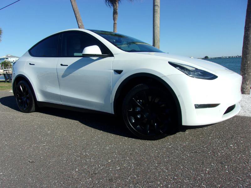 Used 2021 Tesla Model Y Long Range image 2