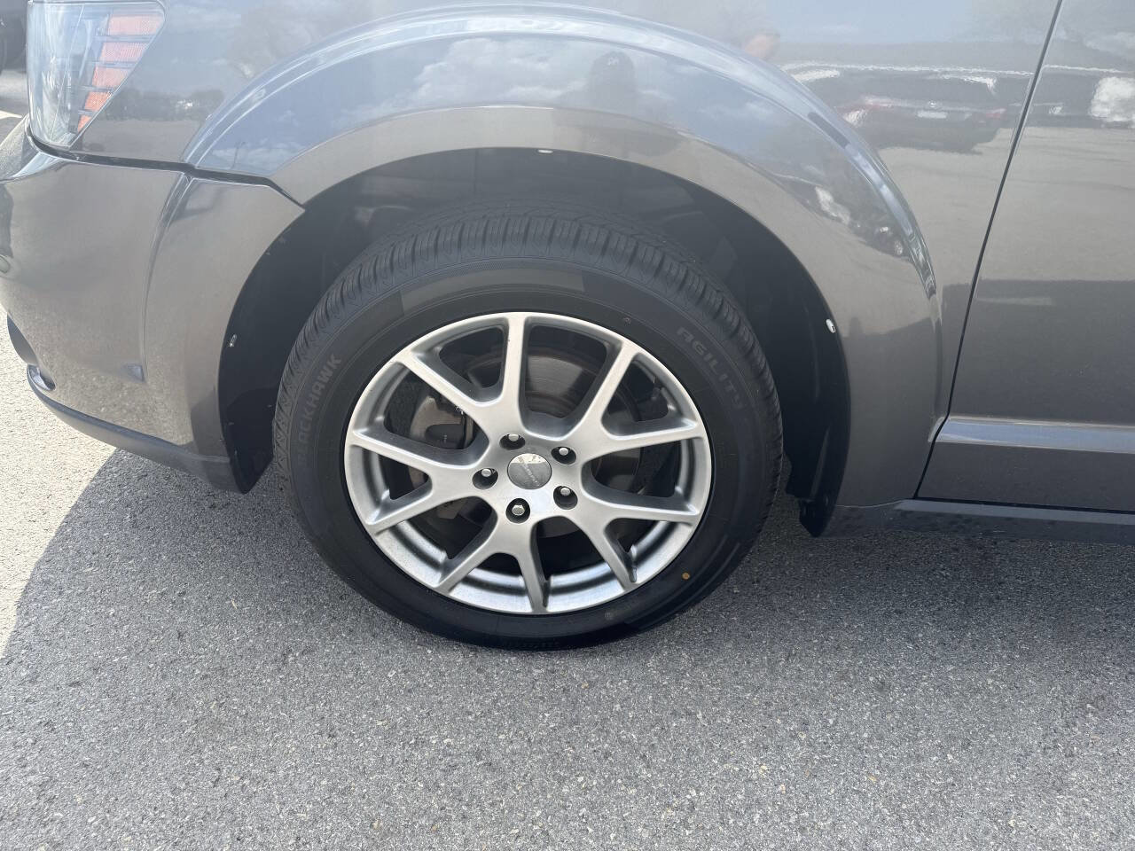 Used 2015 Dodge Journey R/T image 15