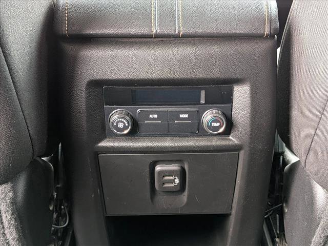 Used 2020 Chevrolet Traverse LT image 15