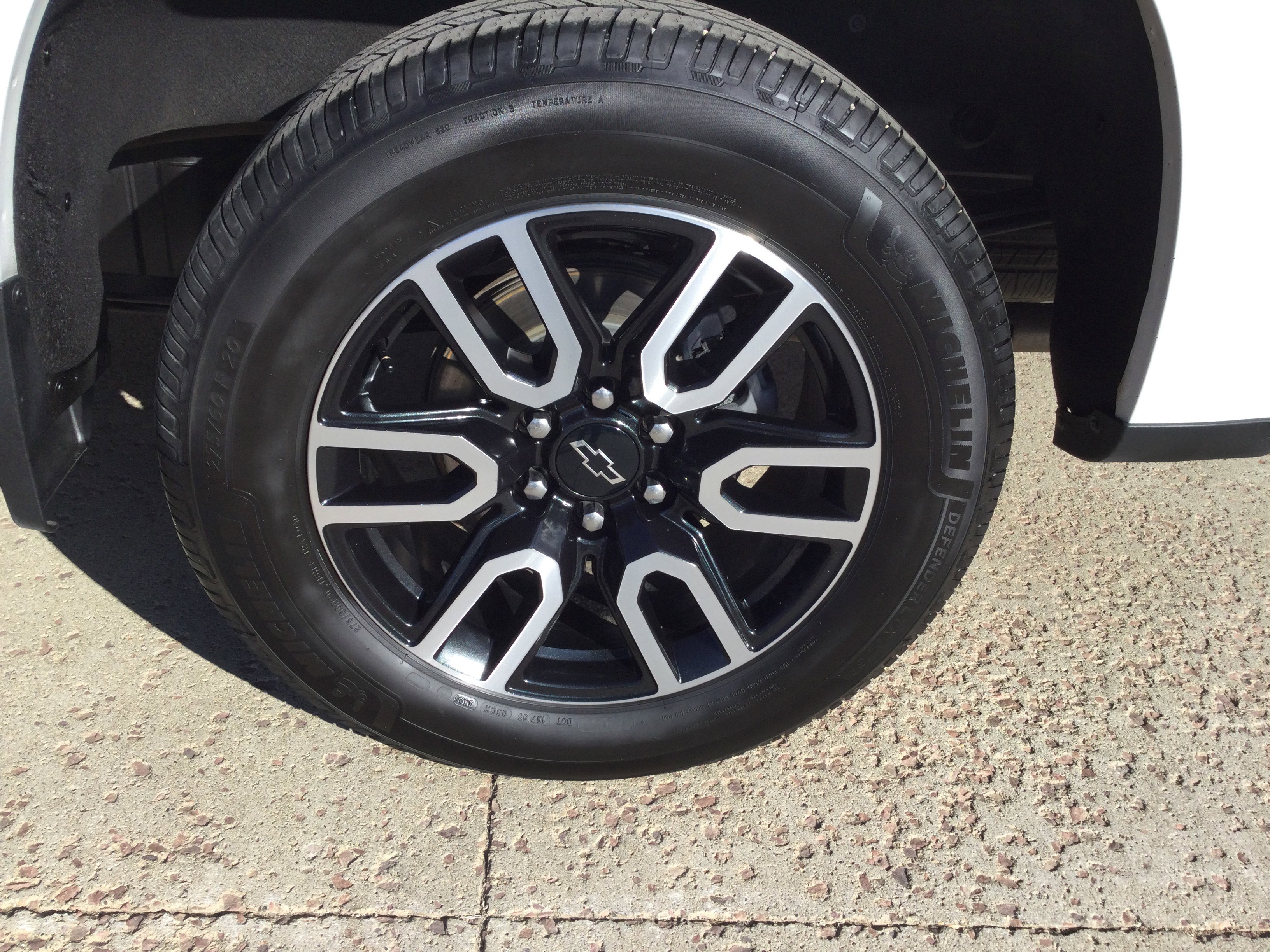 Used 2022 Chevrolet Silverado 1500 High Country w/ Z71 Off-Road Package image 5