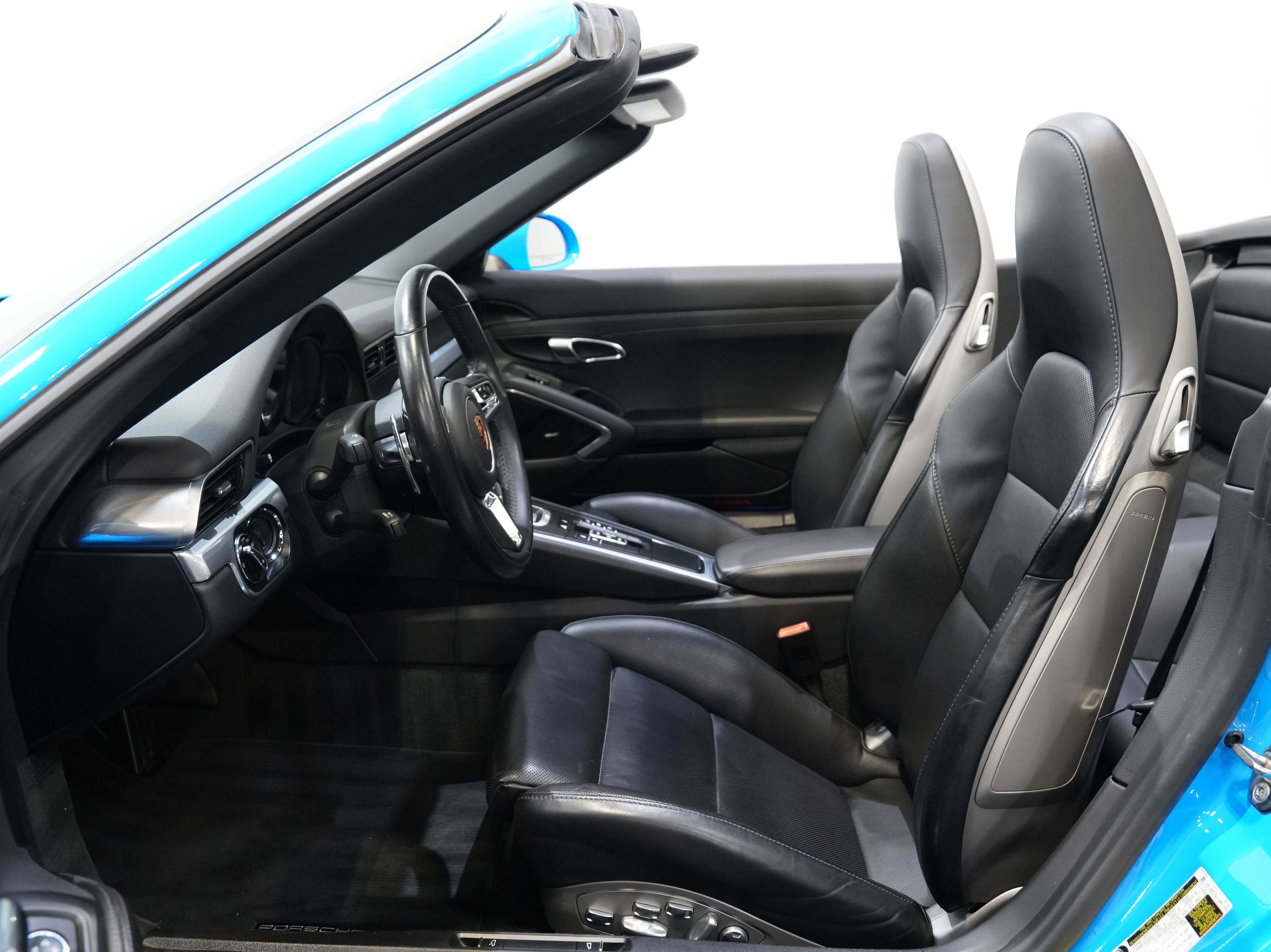 Used 2017 Porsche 911 Carrera S image 27