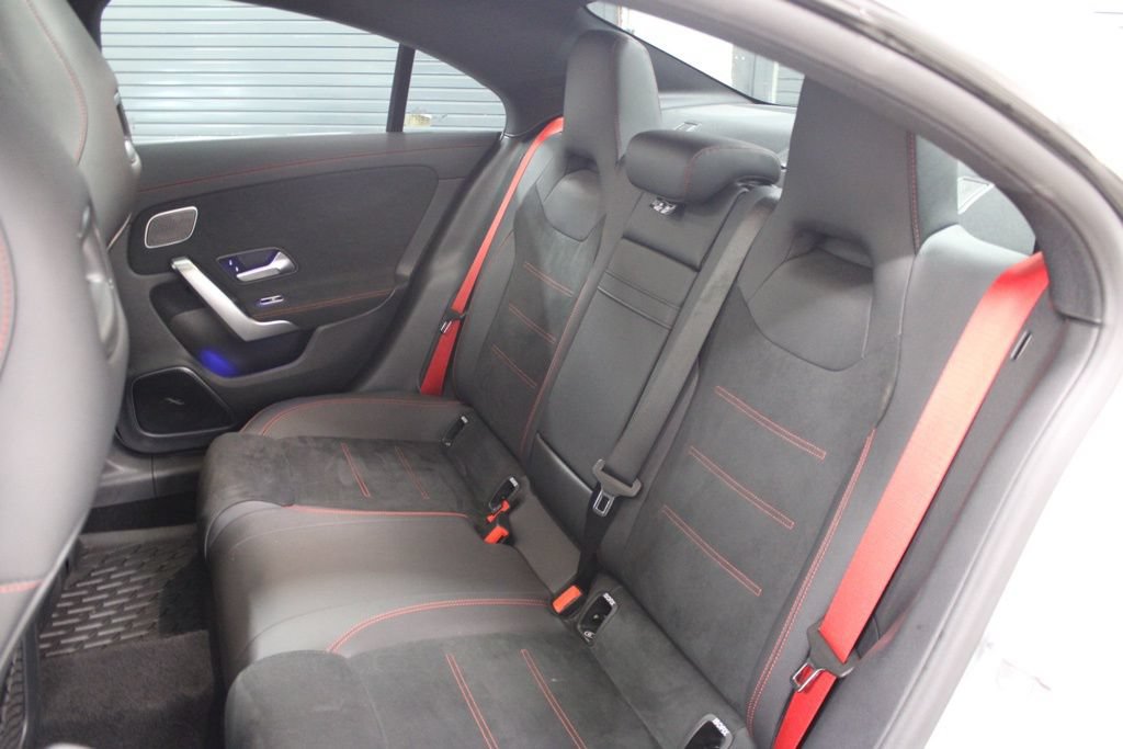 Used 2025 Mercedes-Benz CLA 35 AMG 4MATIC image 33