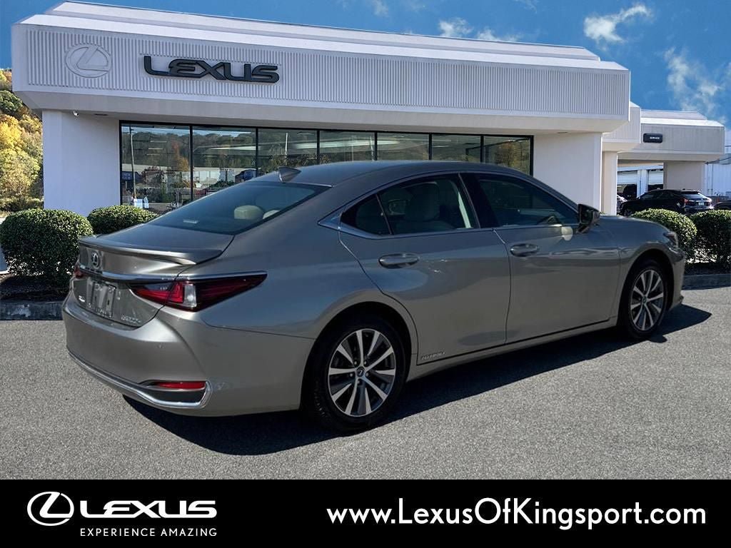 Used 2021 Lexus ES 300h w/ Premium Package FWD image 5