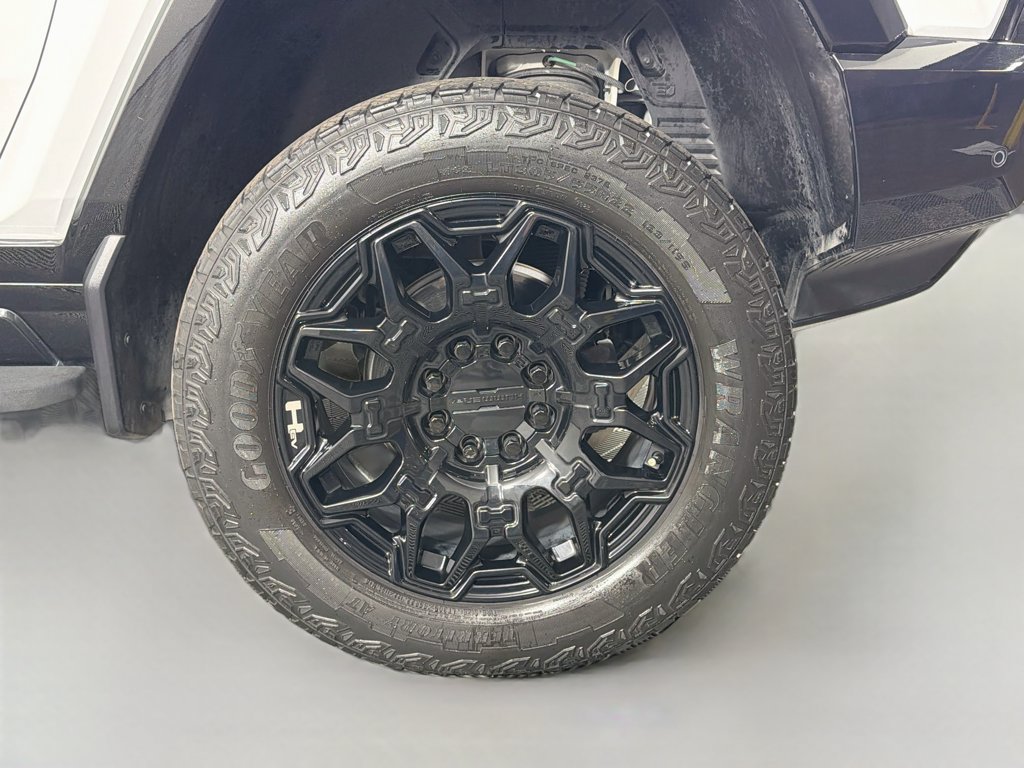 Used 2024 GMC Hummer EV 2X AWD/4WD image 33