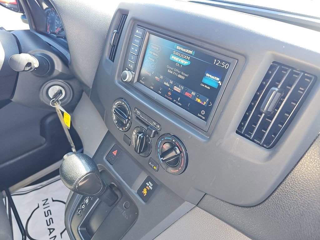Used 2020 Nissan NV200 S image 17