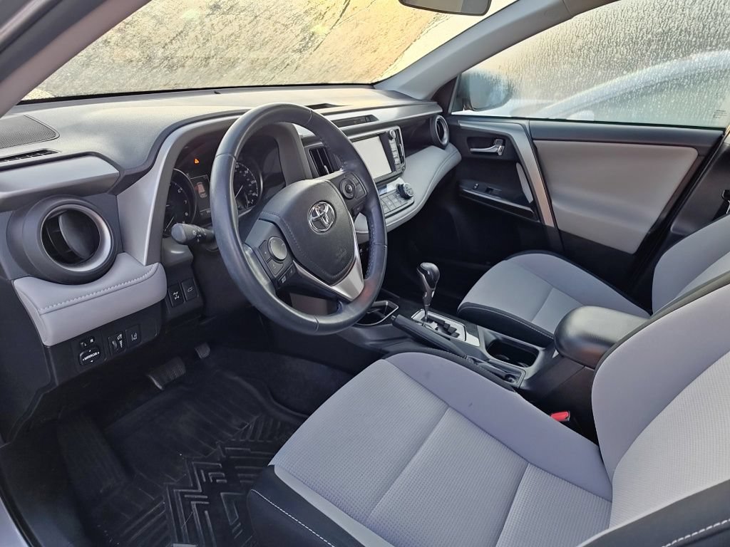Used 2018 Toyota RAV4 Adventure AWD/4WD image 8