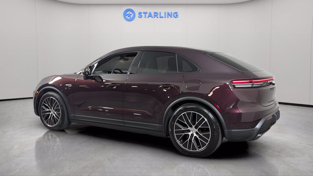 Used 2025 Porsche Macan Electric w/ Premium Package RWD image 4