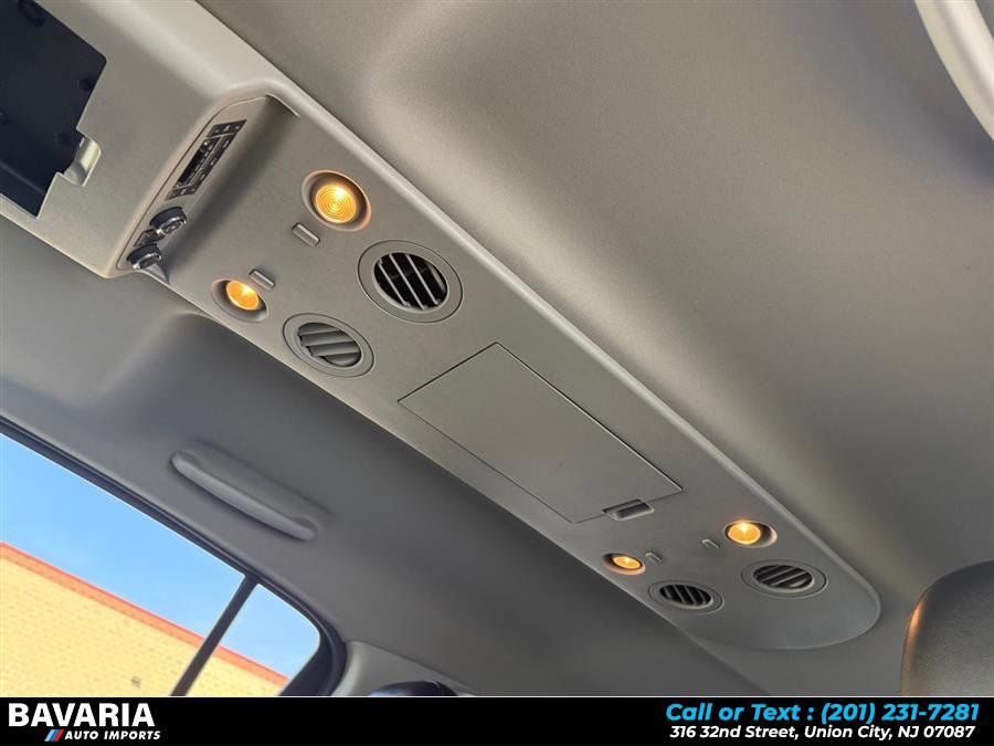 Used 2012 Nissan Armada Platinum image 23