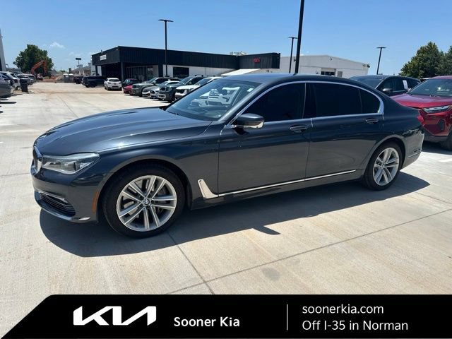 Used 2016 BMW 750i xDrive AWD/4WD image 1