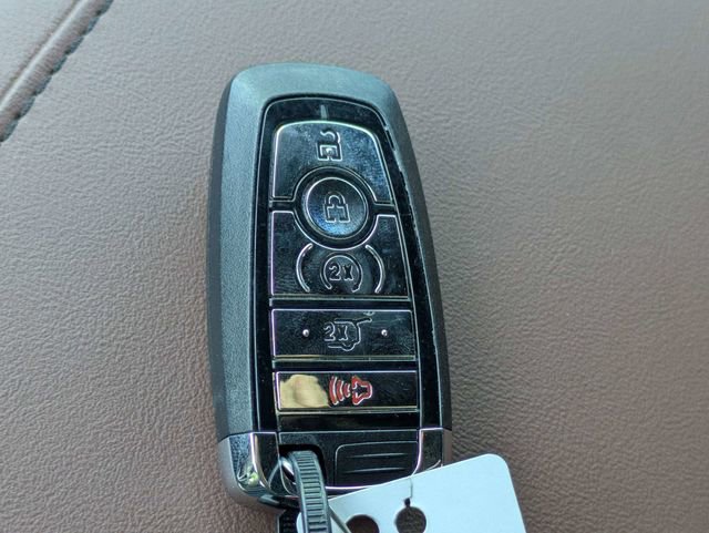 Used 2025 Lincoln Aviator Reserve w/ Jet Appearance Package image 31