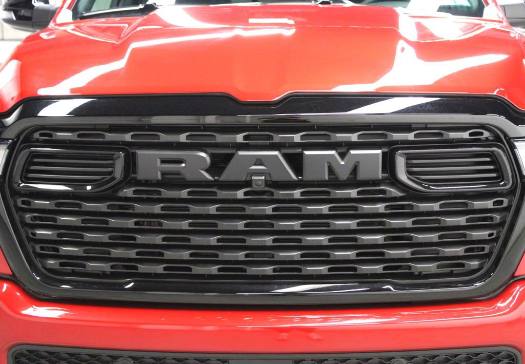 New 2026 RAM 1500 4x4 Crew Cab image 37