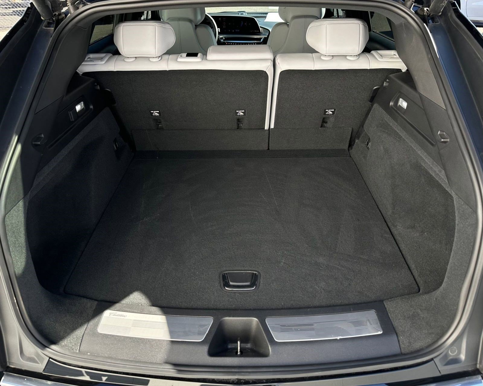 Certified 2024 Cadillac Lyriq Luxury image 20