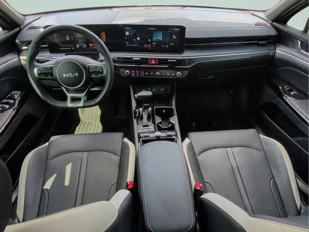 Used 2025 Kia K5 GT-Line image 14