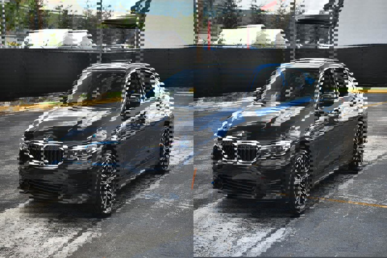 Used 2021 BMW 330i Sedan w/ Convenience Package image 3