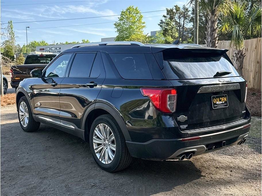 Used 2021 Ford Explorer King Ranch w/ Premium Technology Package AWD/4WD image 7