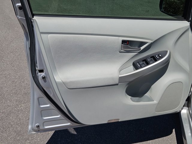 Used 2013 Toyota Prius Two image 9