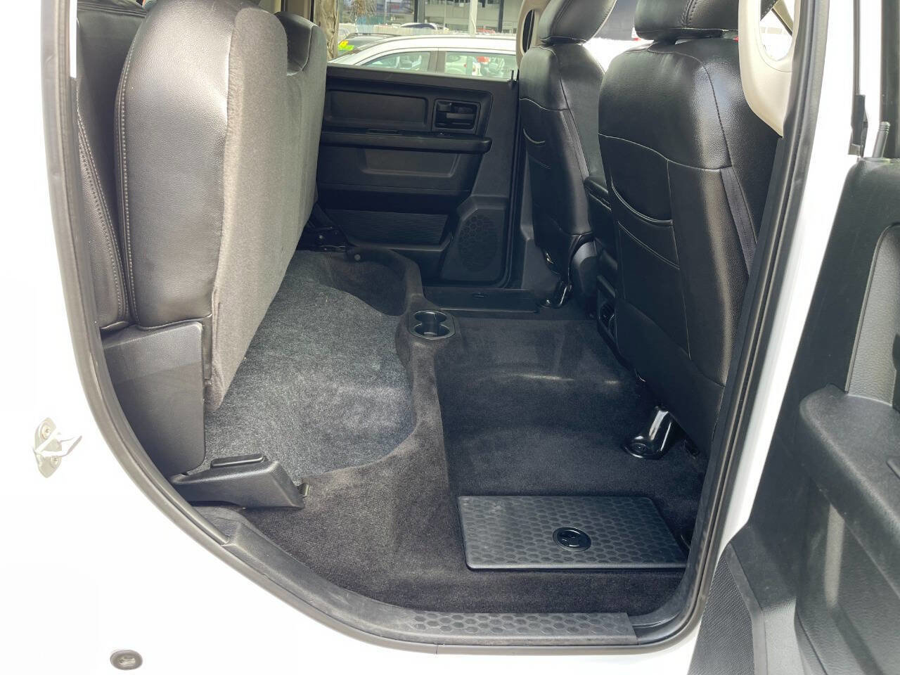 Used 2015 RAM 2500 Tradesman w/ Chrome Appearance Group image 21