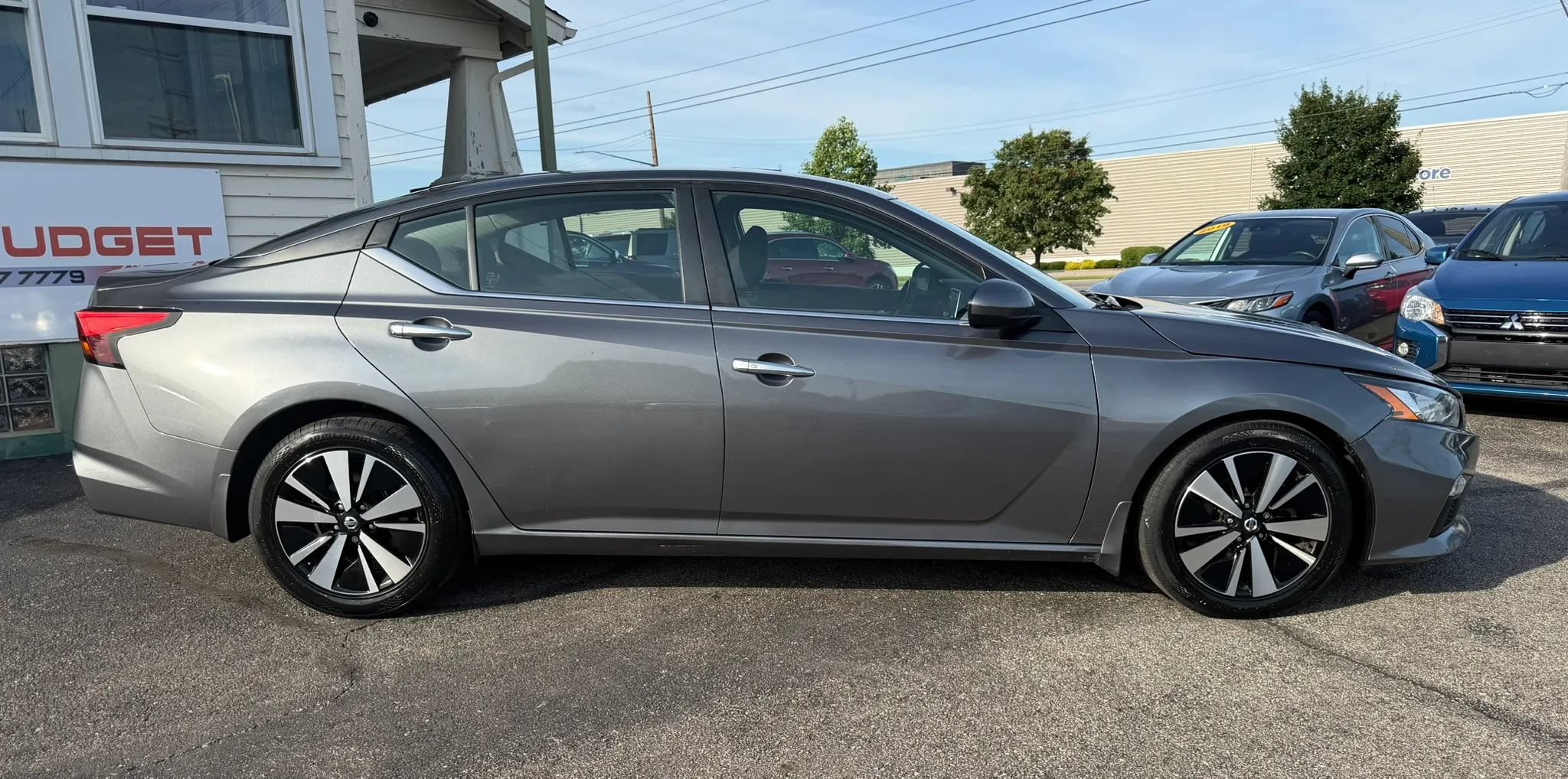 Used 2022 Nissan Altima 2.5 SV FWD image 6