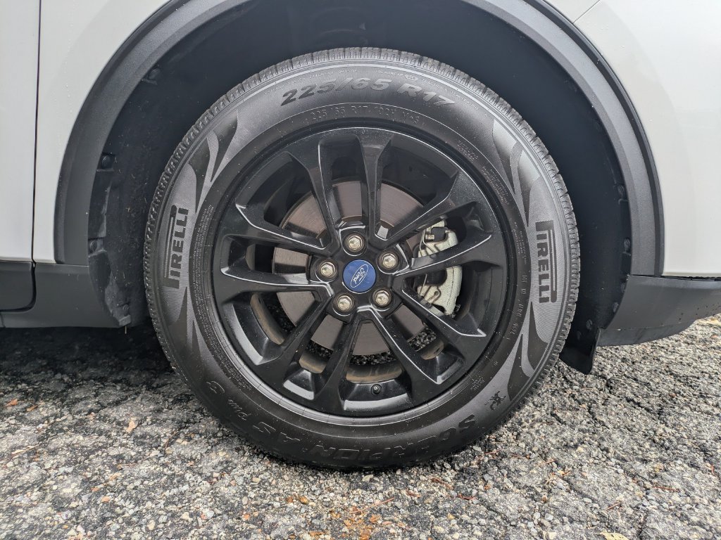 Used 2020 Ford Escape SE Sport FWD image 11