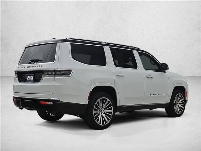 Used 2024 Jeep Grand Wagoneer Series III w/ HD Trailer Tow Package AWD/4WD image 5