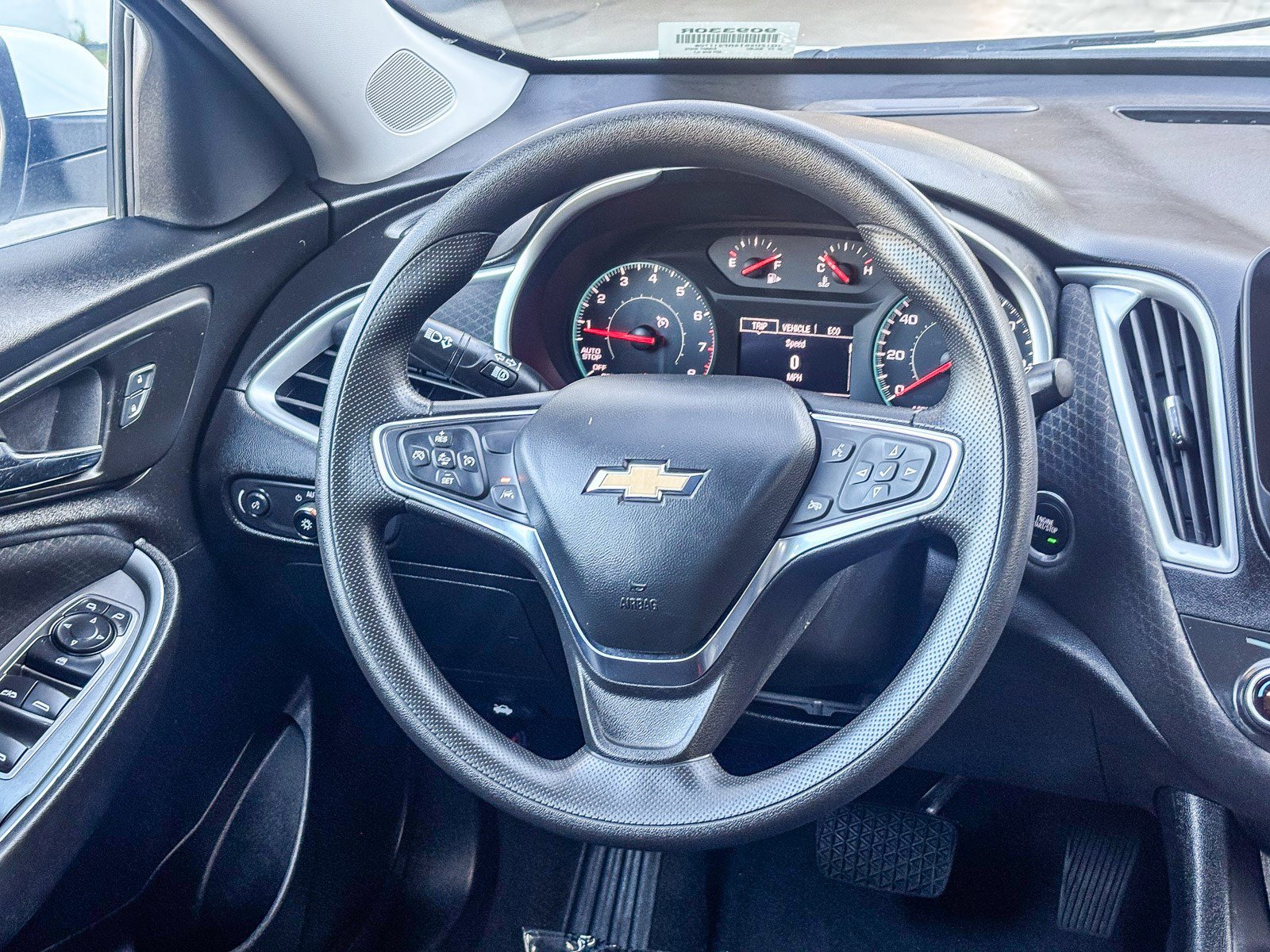 Used 2024 Chevrolet Malibu LT image 19