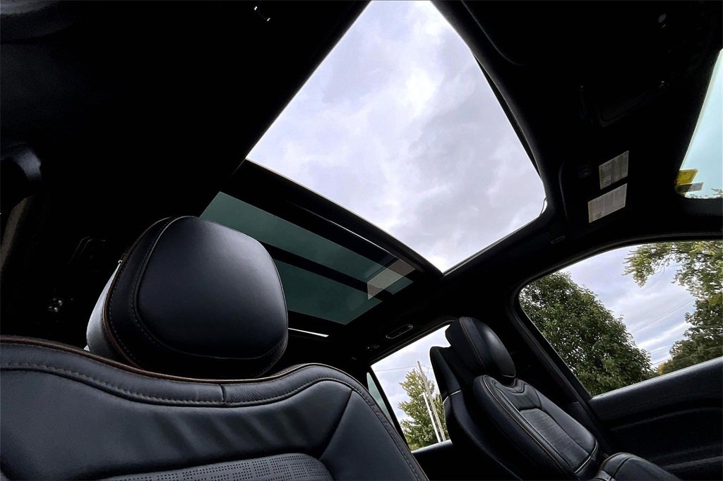 Used 2023 Lincoln Navigator Black Label image 22