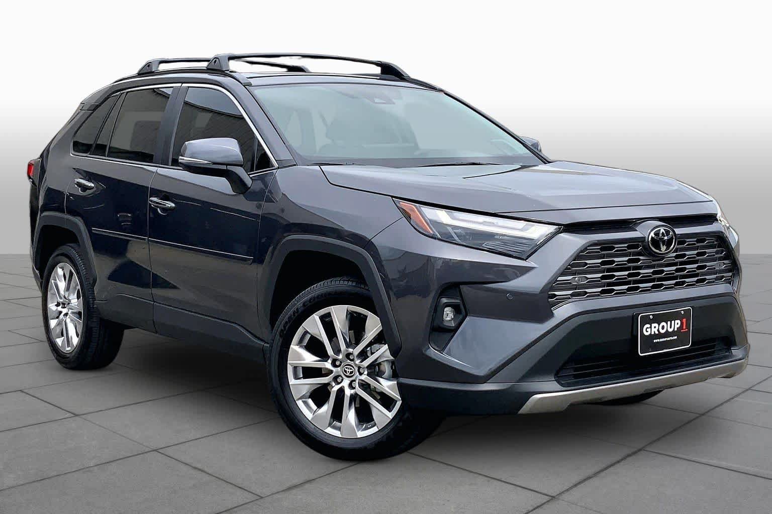 Used 2025 Toyota RAV4 Limited FWD image 3