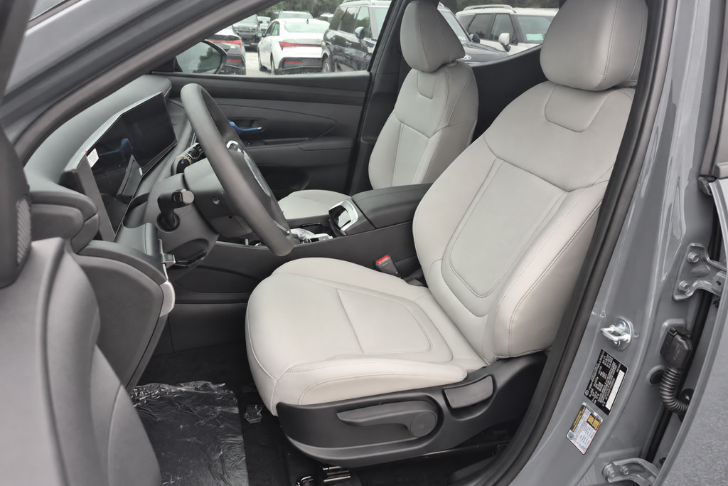 New 2027 Hyundai Santa Cruz SE FWD image 14