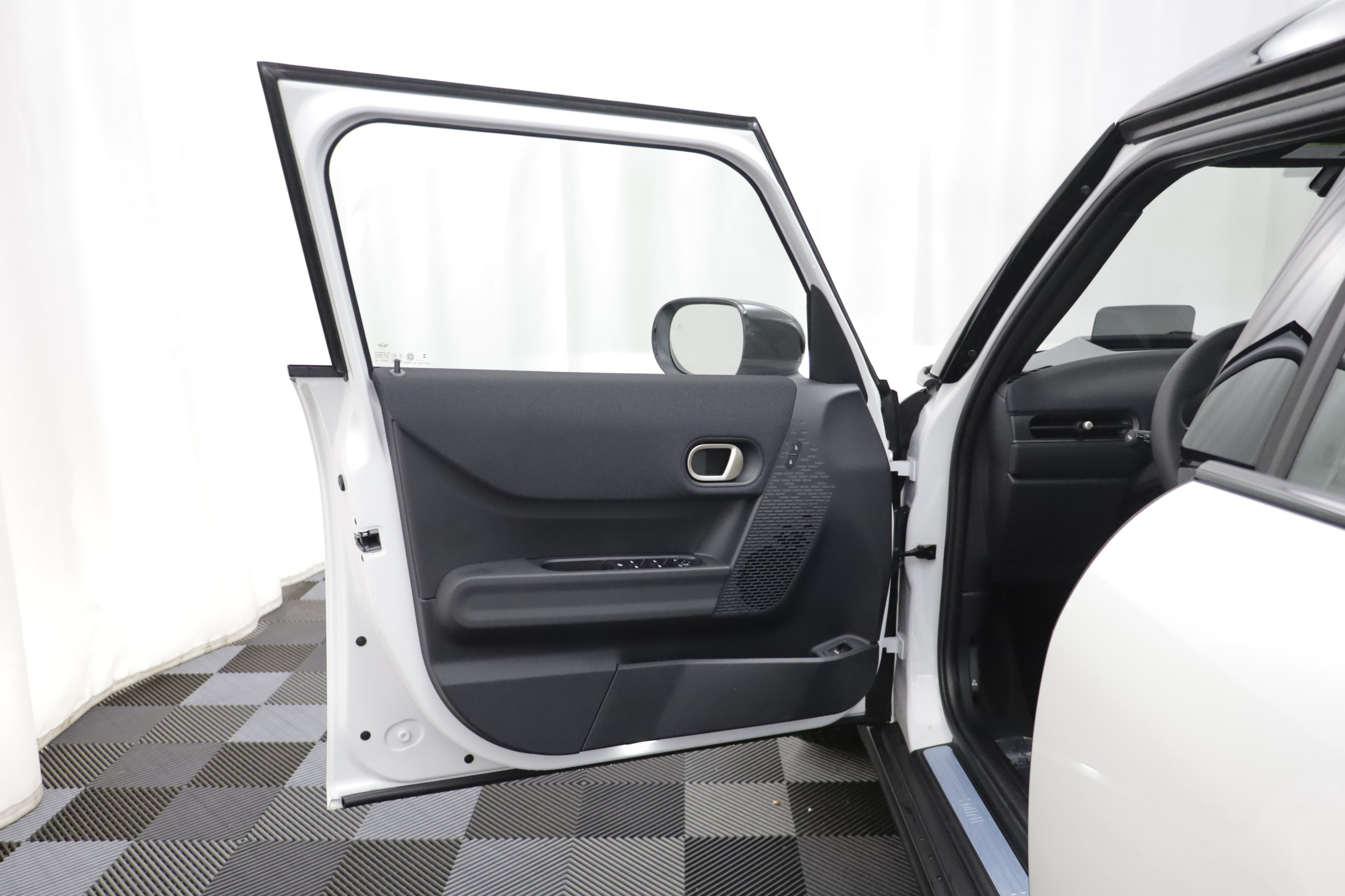 New 2027 MINI Cooper 4-Door Hardtop FWD image 5