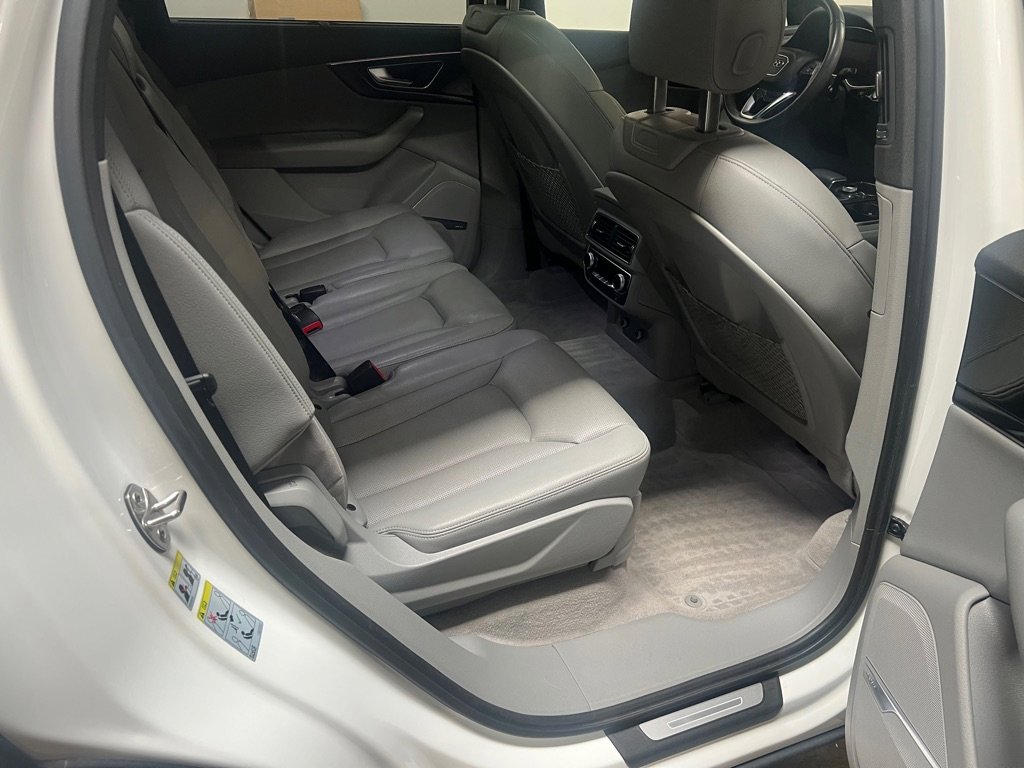 Used 2018 Audi Q7 3.0T Prestige image 20