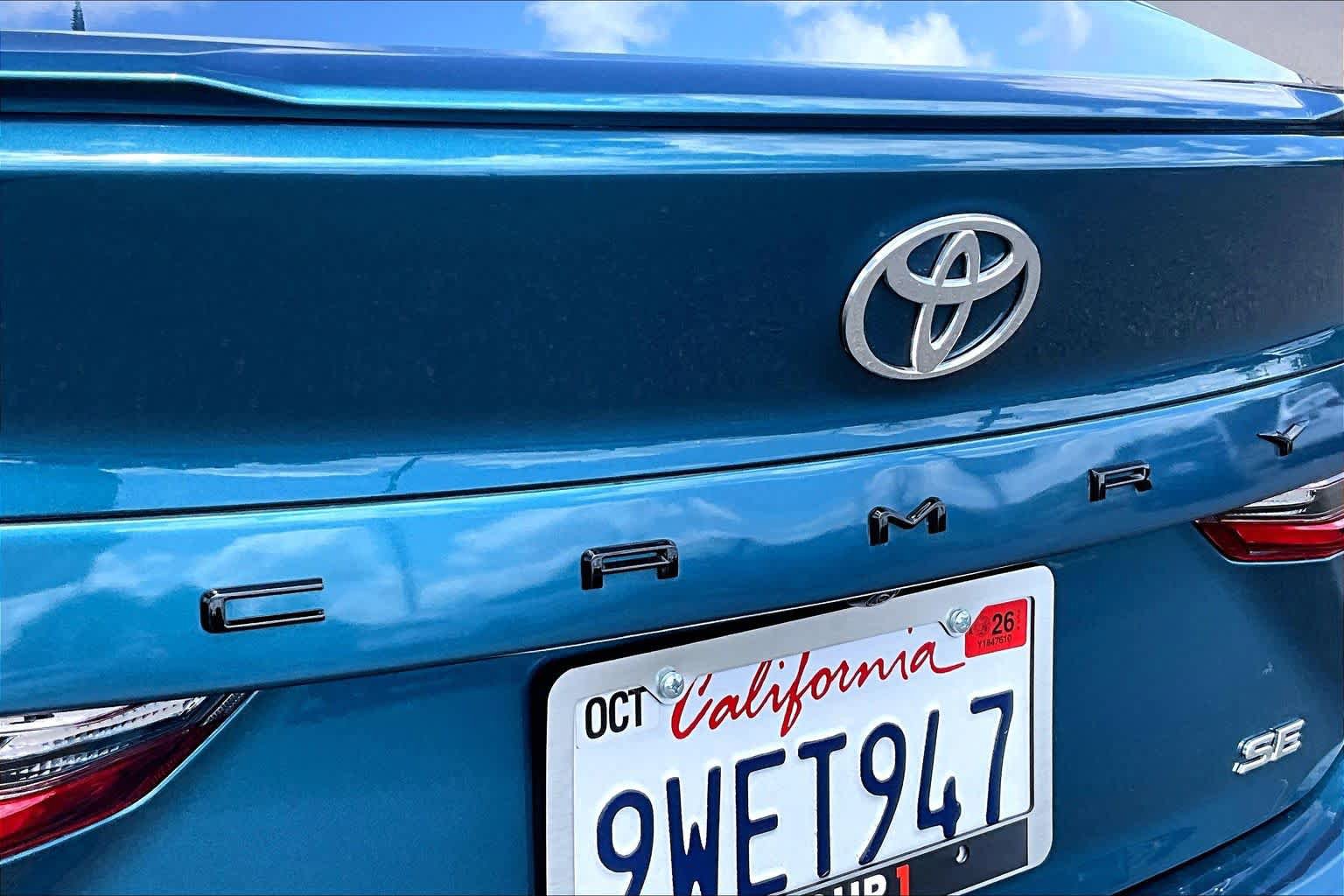 Used 2026 Toyota Camry SE FWD image 30