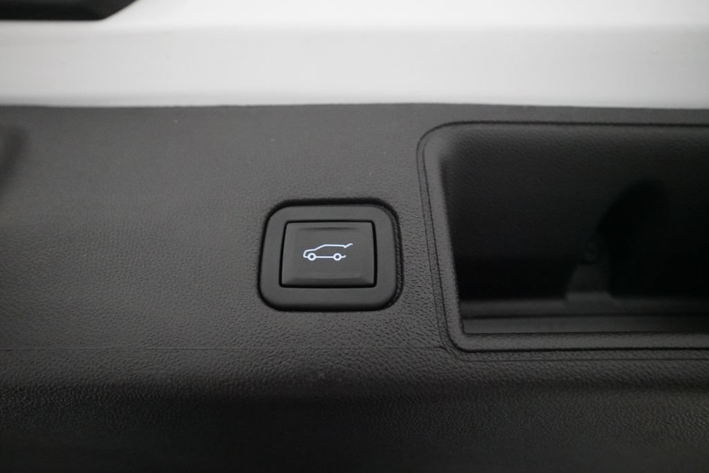 Used 2024 GMC Terrain AT4 AWD/4WD image 15