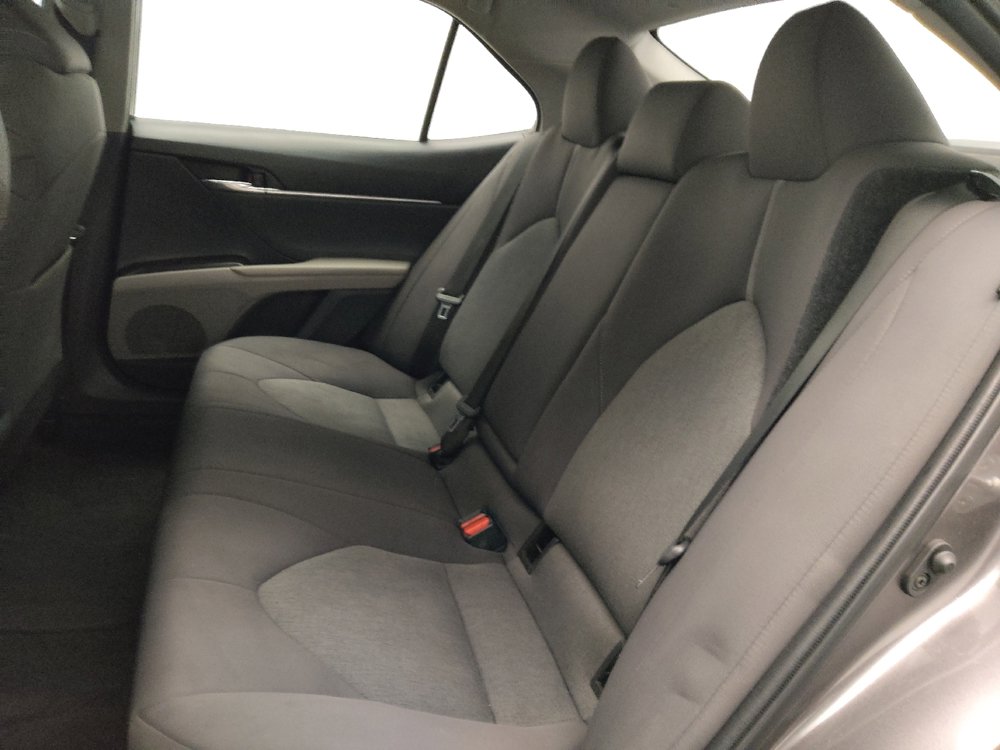 Used 2022 Toyota Camry LE image 18