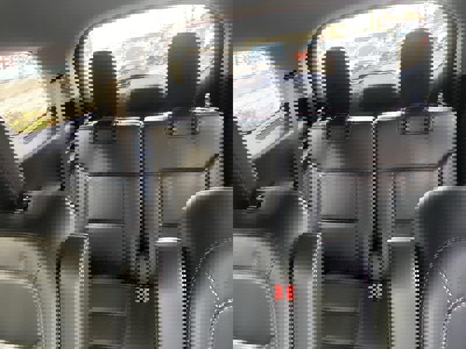 Used 2021 Ford Explorer XLT w/ Equipment Group 202A image 31