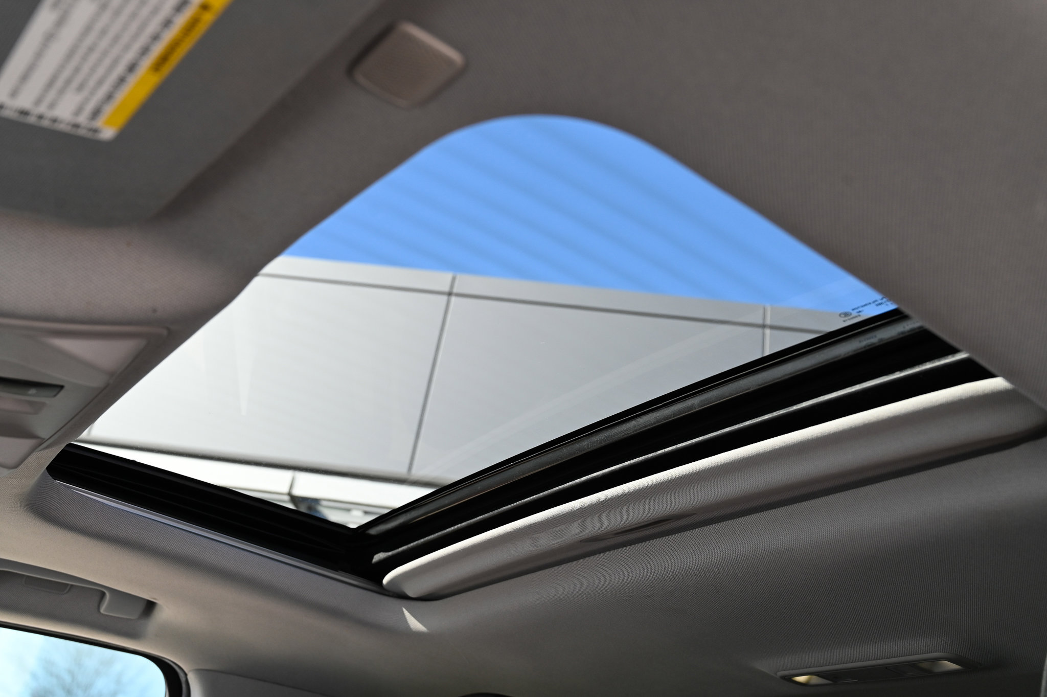 Used 2017 Cadillac Escalade ESV Luxury image 35