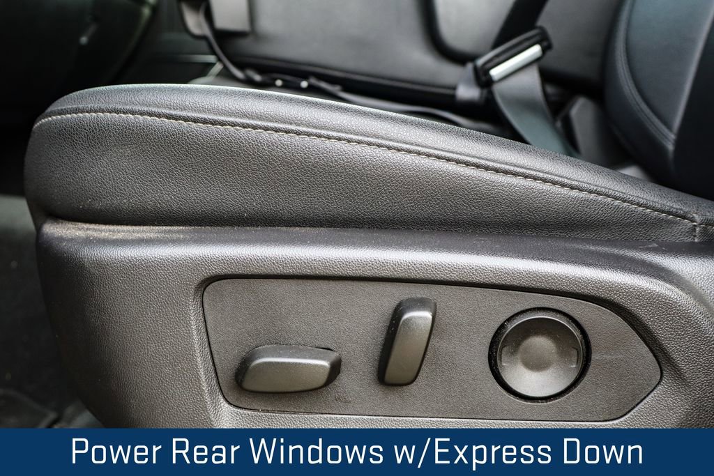 Certified 2025 GMC Sierra 1500 SLT image 11