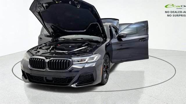 Used 2023 BMW 530i w/ M Sport Package RWD image 13