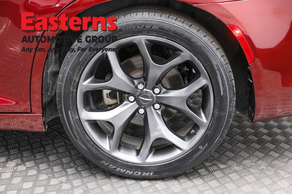 Used 2023 Chrysler 300 S image 34