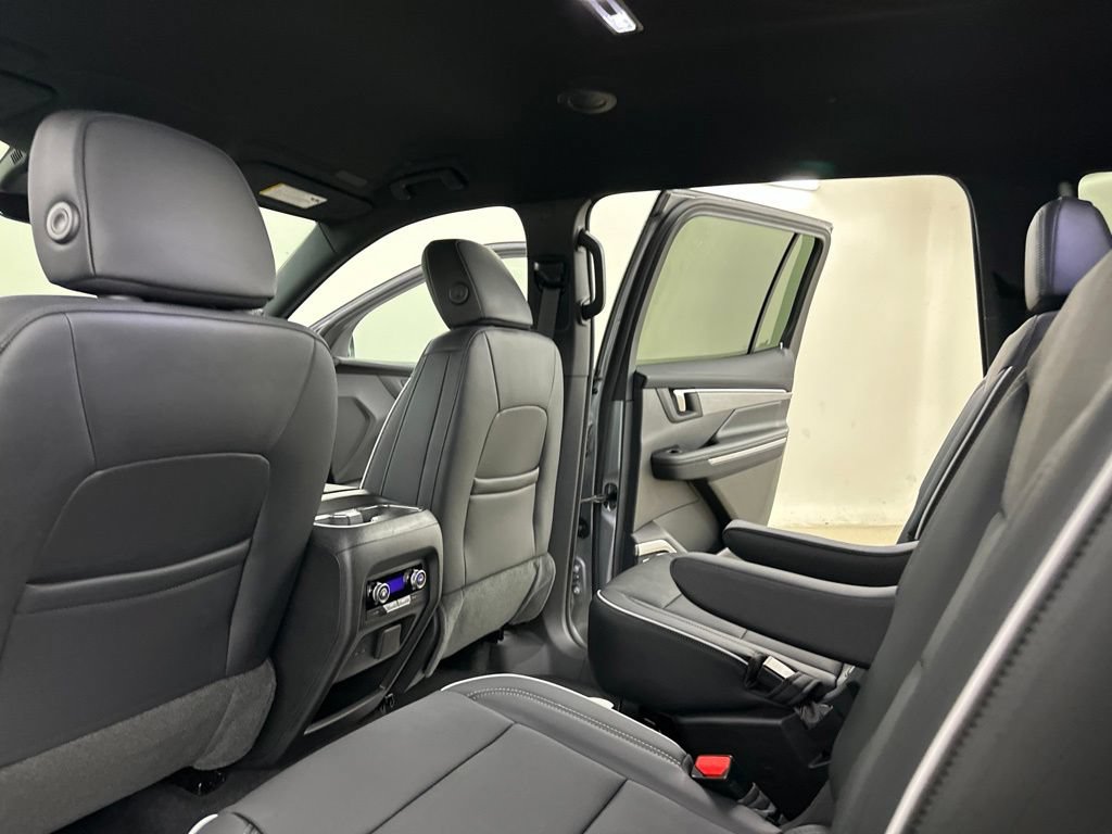 New 2026 Buick Enclave Preferred w/ Power Package AWD/4WD image 30
