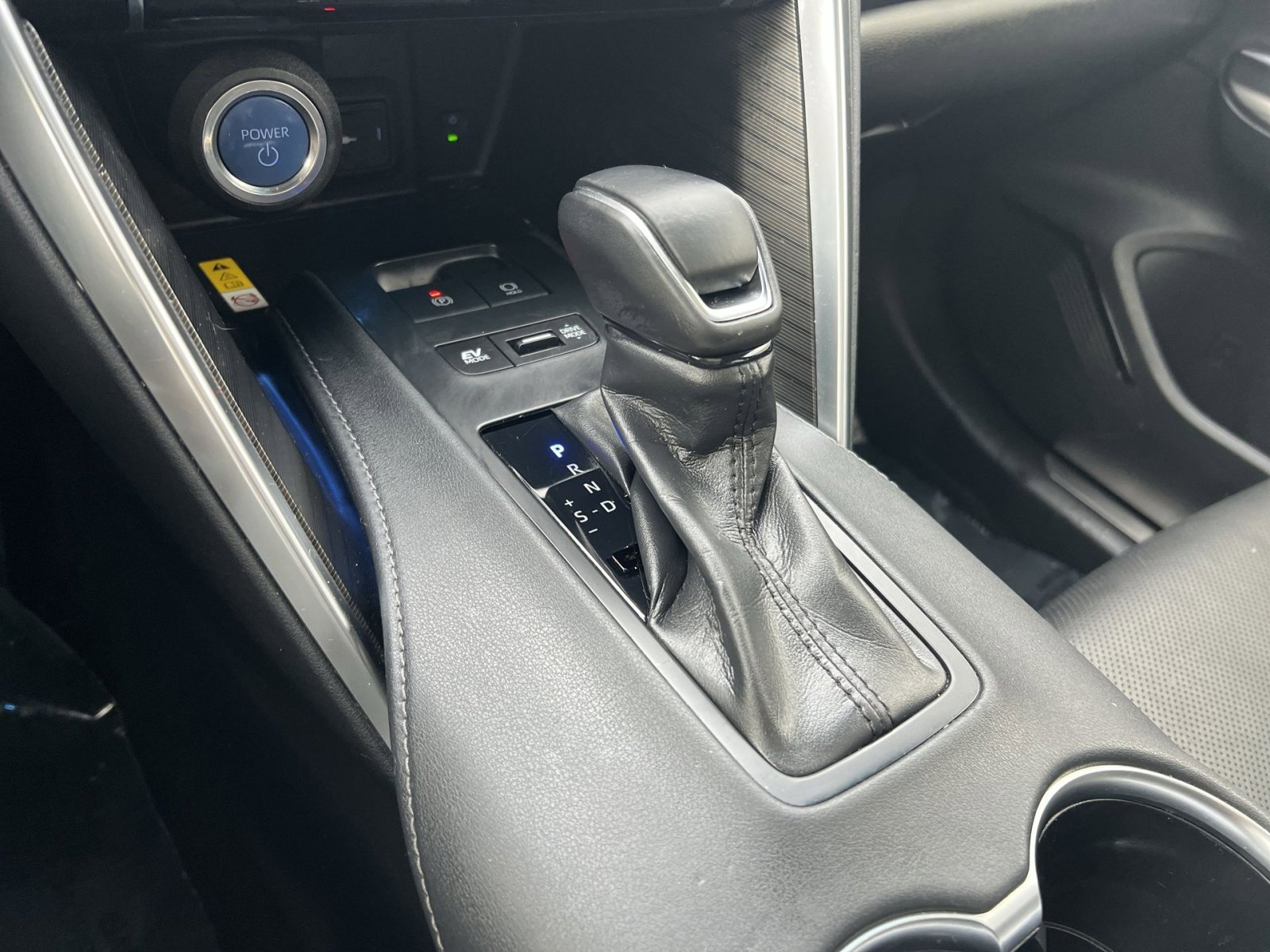 Used 2022 Toyota Venza Limited w/ Advanced Technology Package image 22