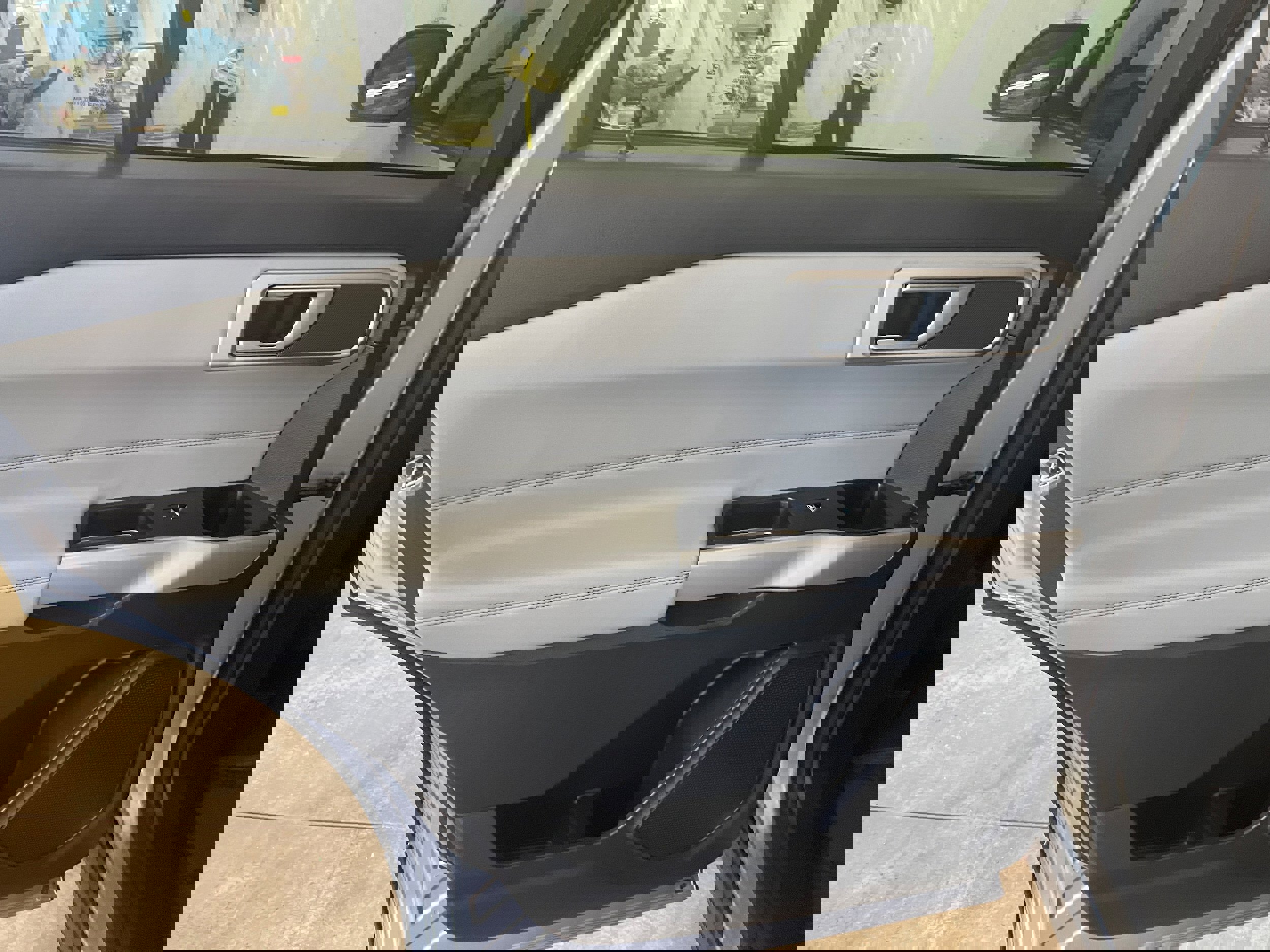Used 2023 Ford Explorer XLT w/ Equipment Group 202A image 20